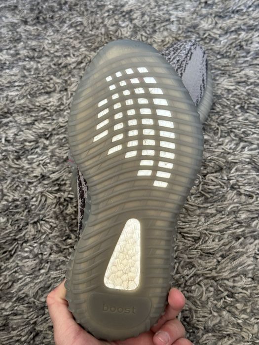 Кроссовки adidas Yeezy Boost 350 V2 Beluga 2.0