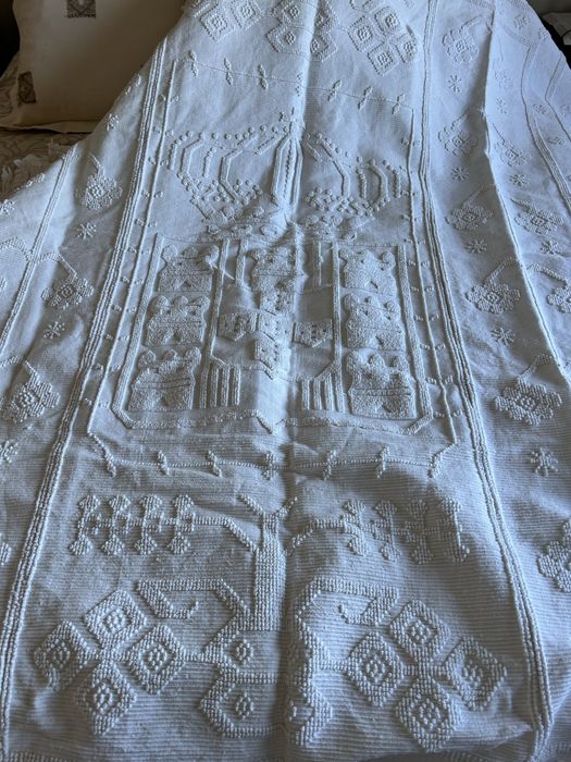 Colcha de linho Coroa de Rei