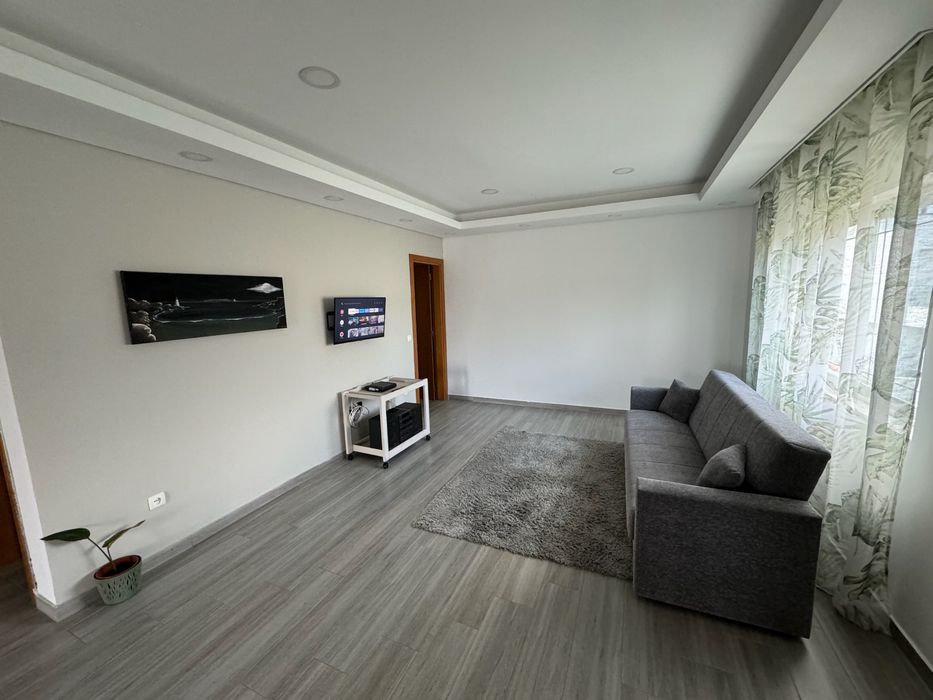 Arrendo quarto em moradia