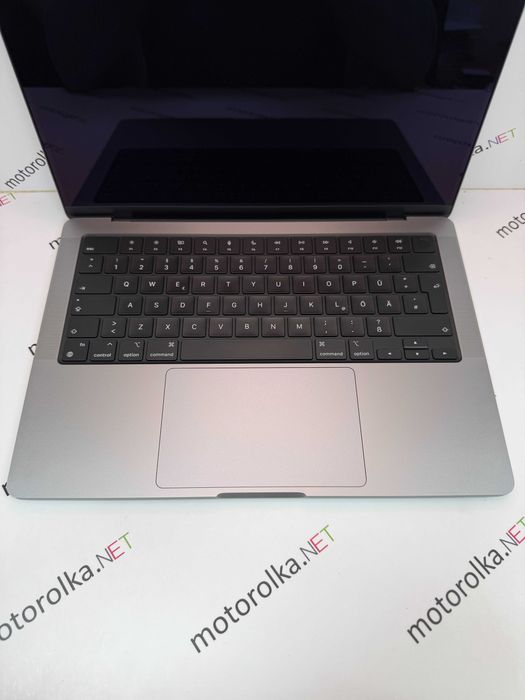 Ноутбук MacBook Pro 14 M3 8CPU/10GPU 16RAM 512SSD Space Gray 93% (68 циклов) MDM