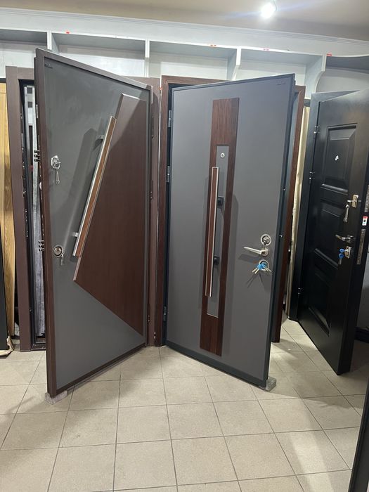 Двері вхідні броньовані РОЗПРОДАЖ