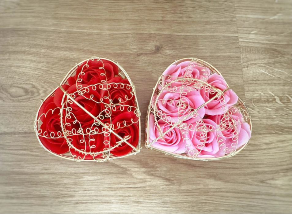 Płatki róż w sercu - wyjatkowy preznet!