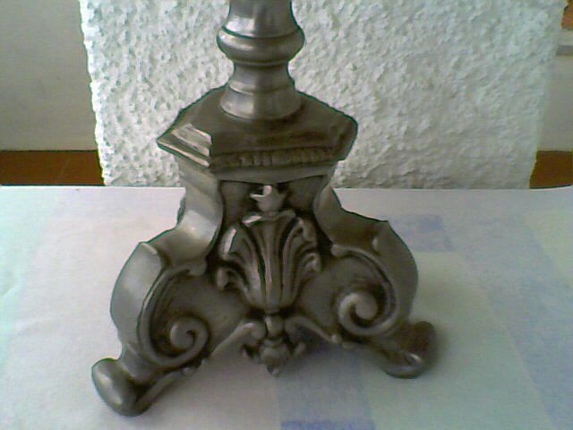 2 candelabros únicos em estanho (95%)