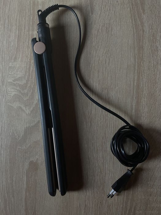 Випрямляч для волосся Vitek