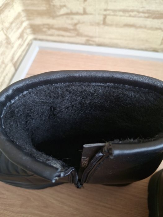 Ботіночки  37 розмір