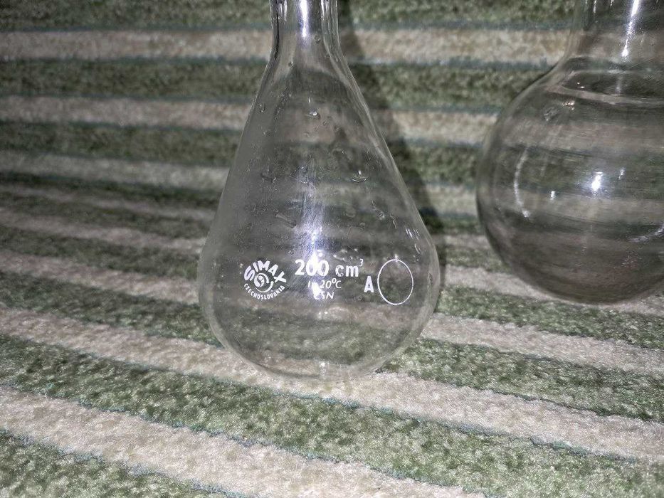 Три колбы, хим стекло