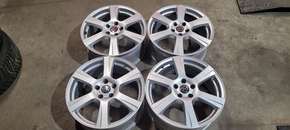 Felgi aluminiowe 18   VW 5x112 et35 polecam