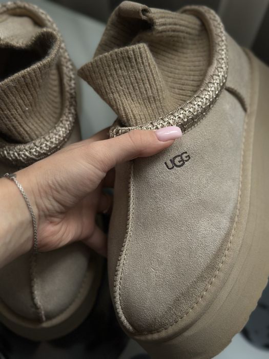 ПРОДАМ угги tazz с носком