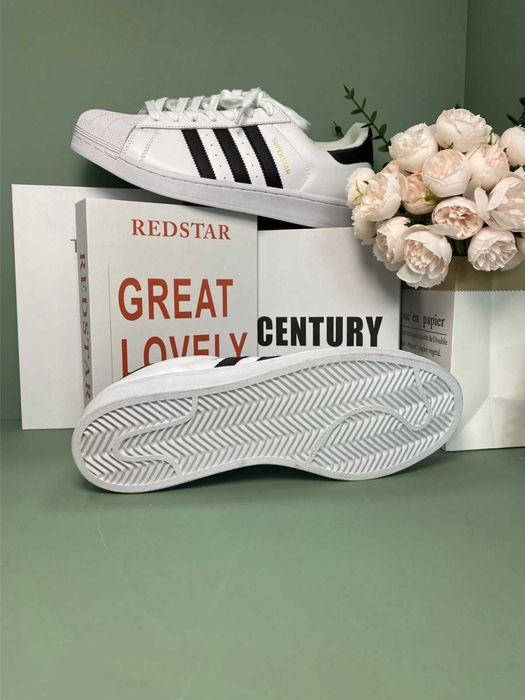Oryginalne buty adidas Superstar XLG White R.39