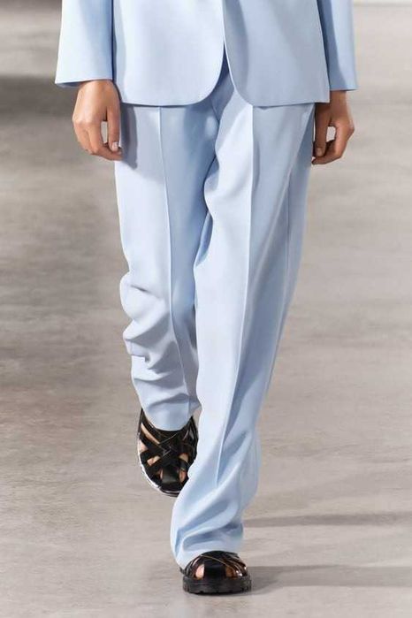 Шикарный костюм от ZARA Хит модель премиум линия 48р