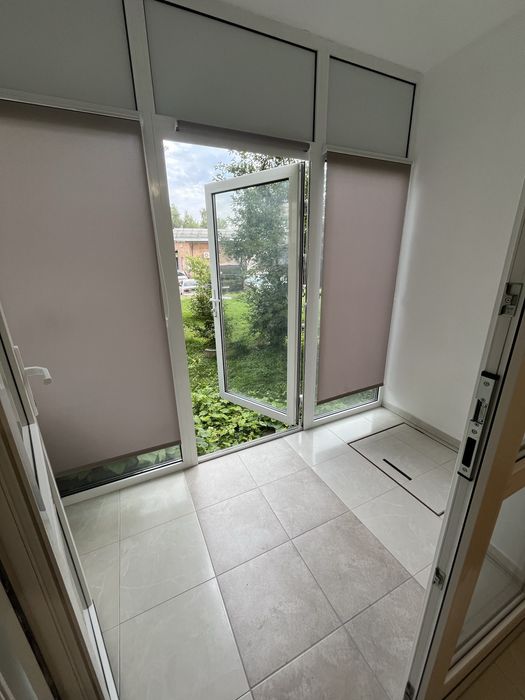 = 3-кімнатна квартира з окремим входом і власною лаунж-зоною! =