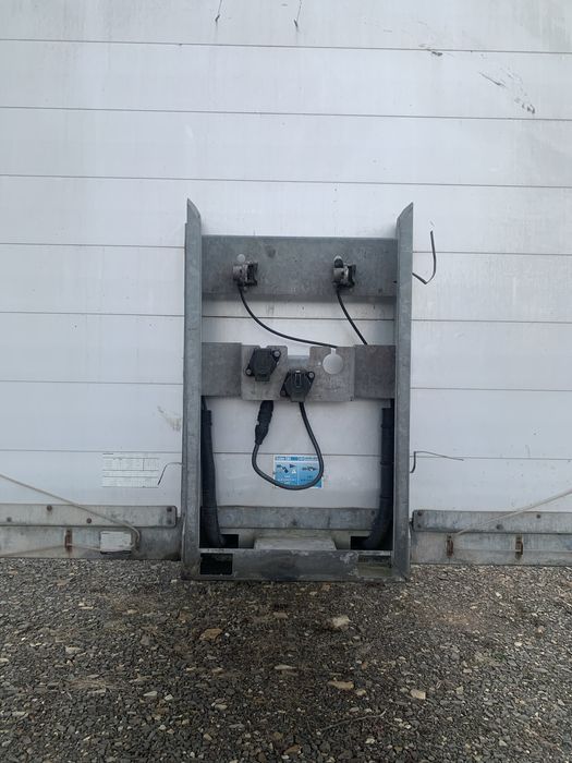 Напівпричіп тент Humbaur