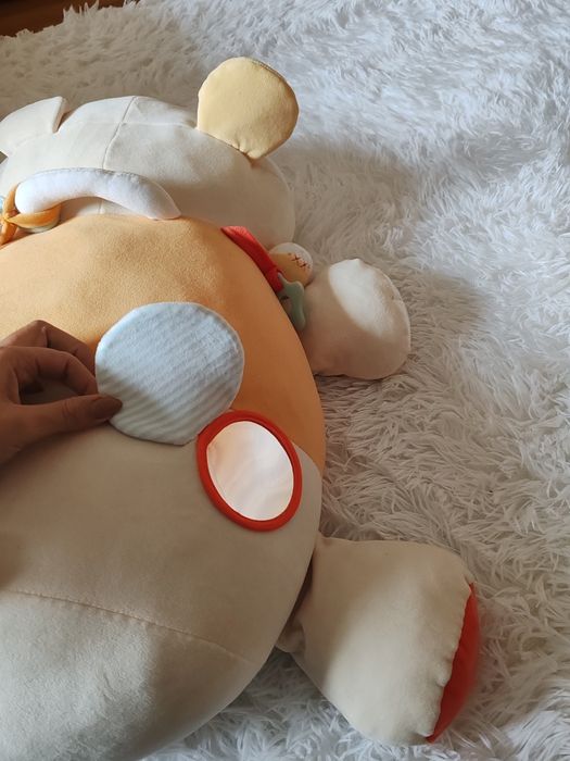 Peluche com atividades