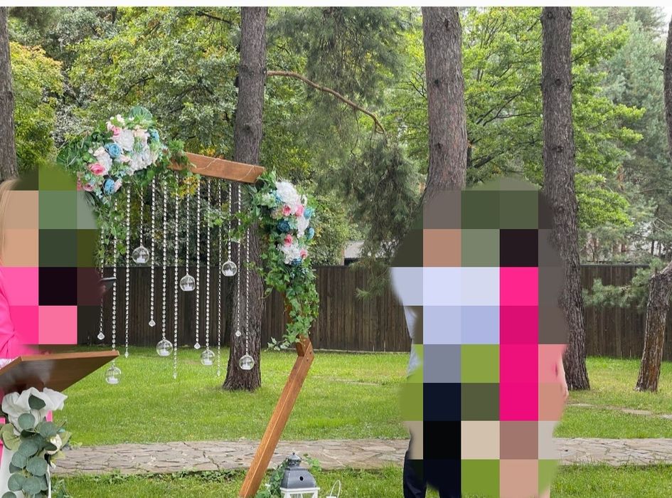 Арка весільна з квітами хрустальний декор свічками