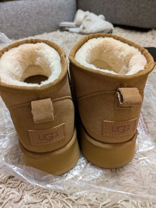 UGG Classic Ultra Mini platform Chesthut