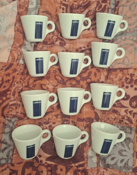 Conjunto completo de 12 chávenas e pires café Lavazza