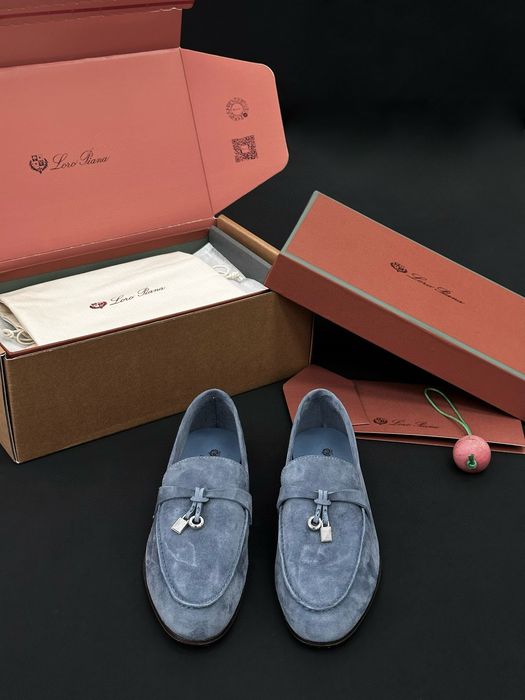 Жіночі лофери Loro Piana,  37 розмір