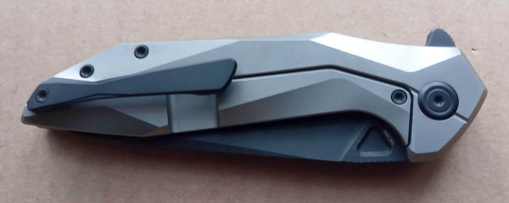 Nóż składany Kubey Nova Gray Titanium