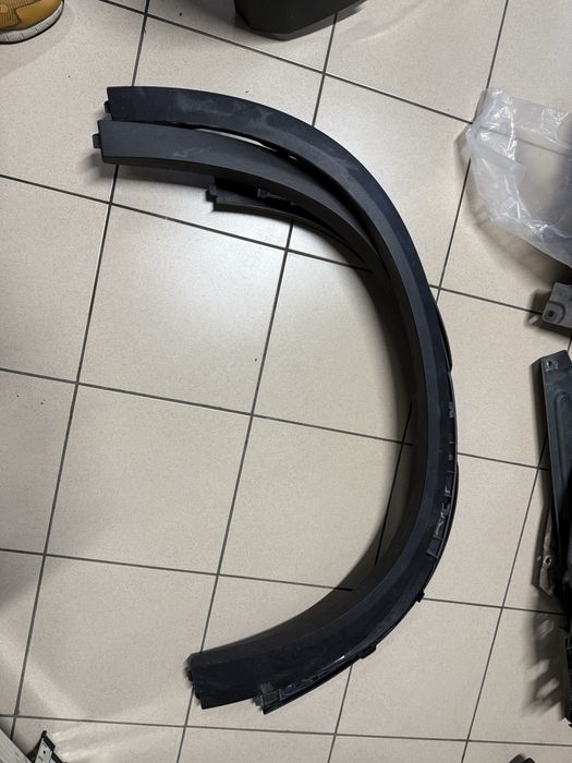 Обвіс BMW G05 до рест