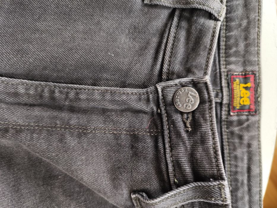 Sprzedam męskie spodnie firmy Lee
