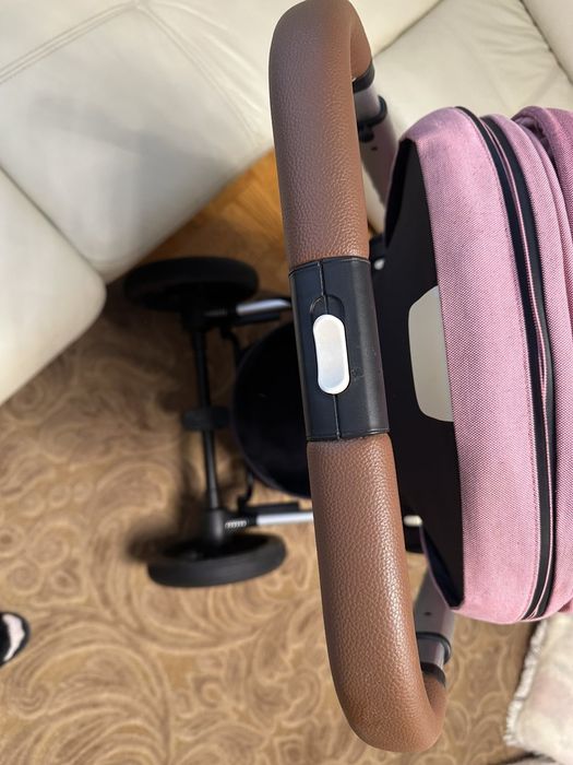 Продам коляску cybex