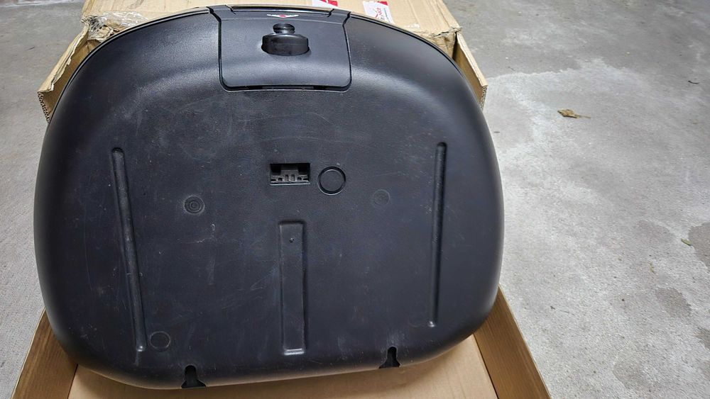 Kufer motocyklowy Givi Maxia 3