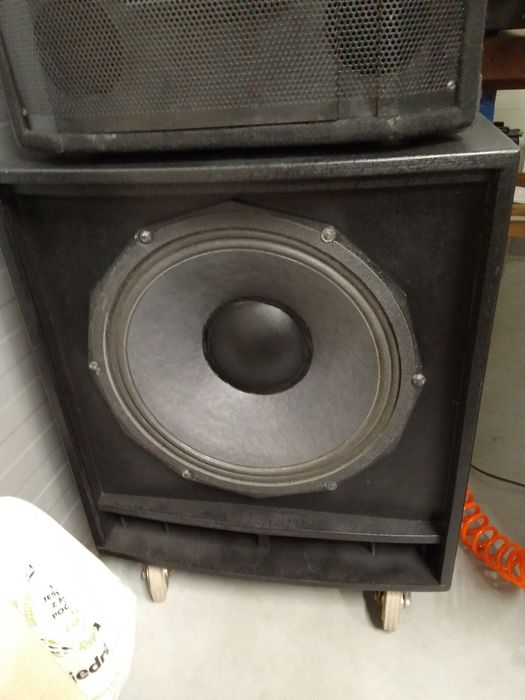 Subwoofer PD1850 Hand Box LPX-603 The t.amp e400