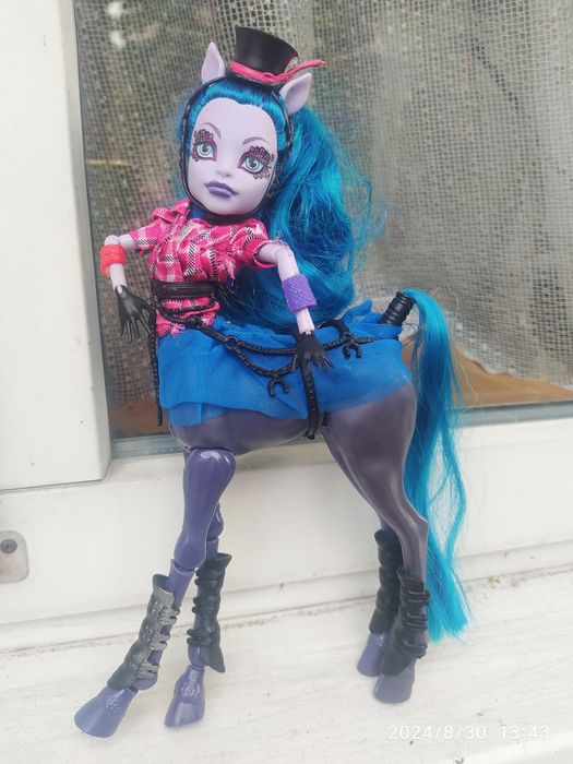 Кукла Барби монст хай,сквиш миньен из мака