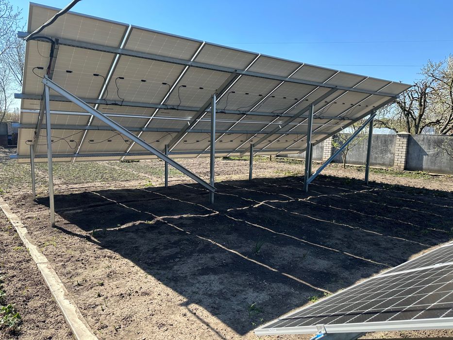 Компанія шукає бригади для робіт на сонячних електростанціях