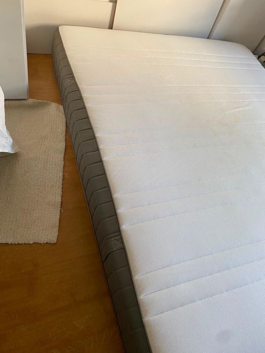 Colchão IKEA Hövag 160x200