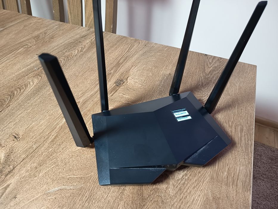 Ruter Tenda AC 6- AC1200