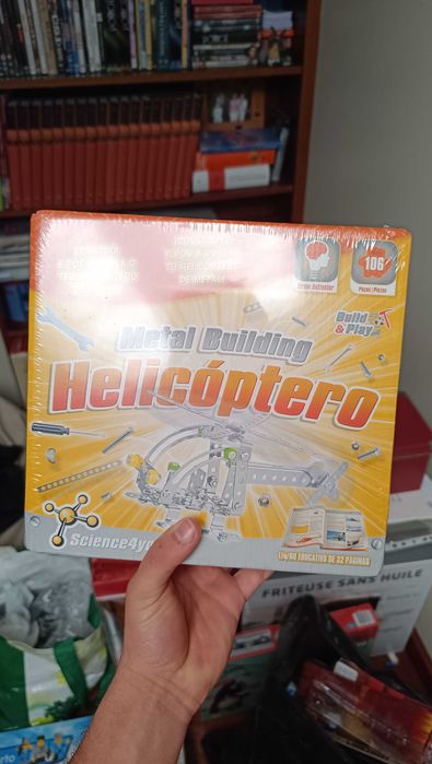 Science4you Metal Building - Helicóptero Metálico (106 Peças) | NOVO E SELADO