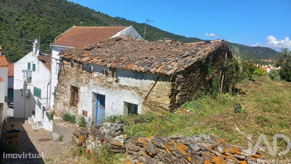 T2 House in Espírito Santo, Nossa Senhora da Graça and São Simão, 80.00