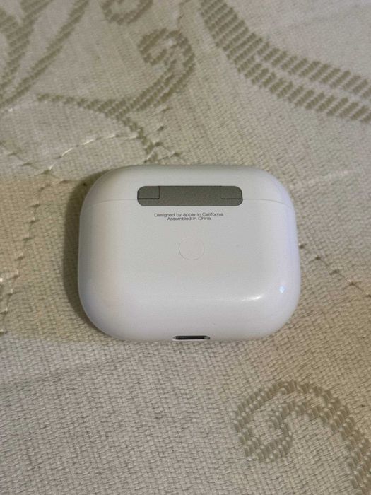 Оригінал Airpods 3 гарний стан