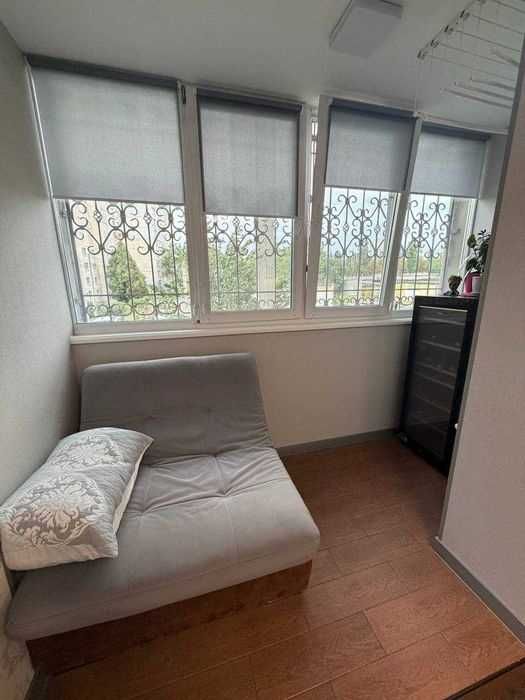Продам 2 ком. кв. с ремонтом 602 м/р Медкомплекс, ул. Велозаводская LT