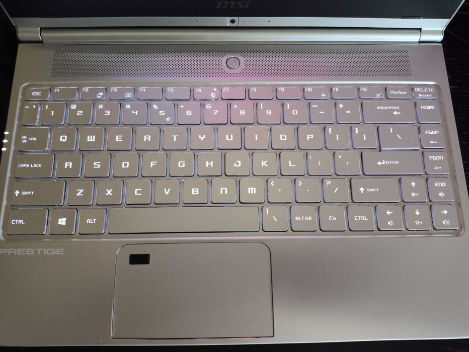 Laptop MSI i5 16gb ram ssd 120gb ips win 11 stan idealny
