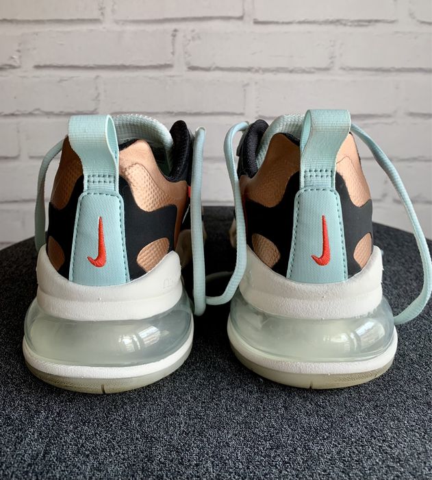 Ténis NIKE AIR MAX 270 React