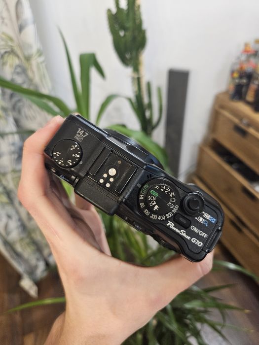 Canon PowerShot G10 – stan dobry, torba i ładowarka