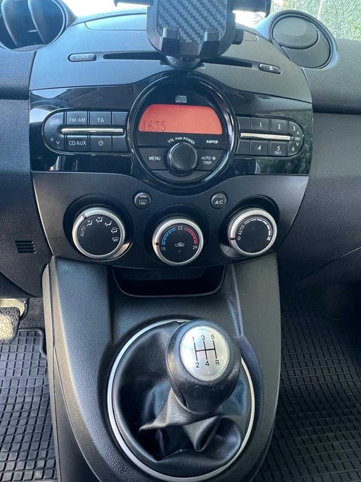 Mazda 2 1.5 MZR Sports-Line