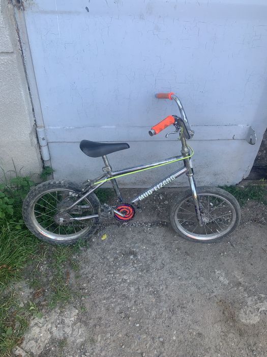 Велосипед від 4 до 8 років.