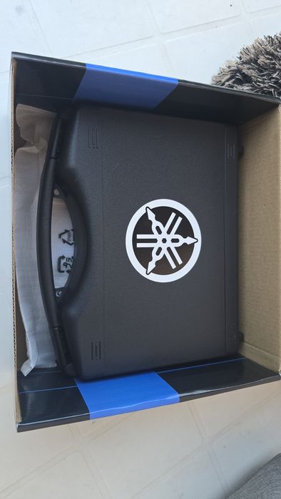 Mesa compacta com caixa