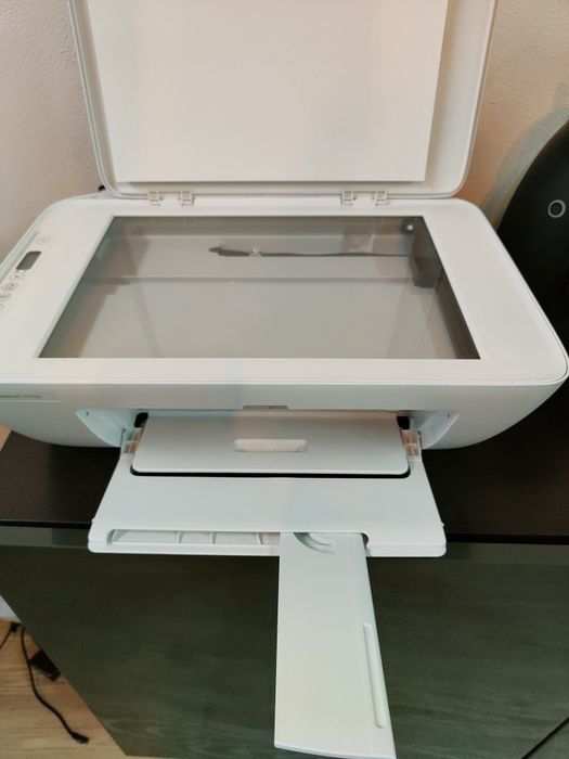 Impressora HP DeskJet 2820e Multifunções Cor Wifi Branco