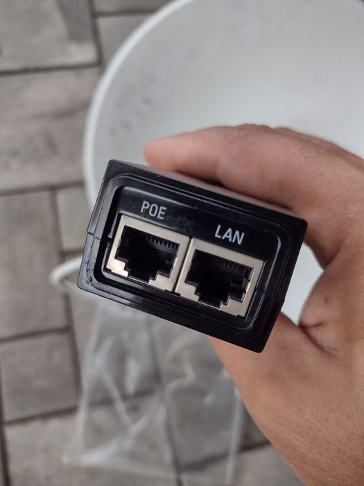 Antena UBIQUITI zewnętrza kierunkowa internet radiowy zasilacz