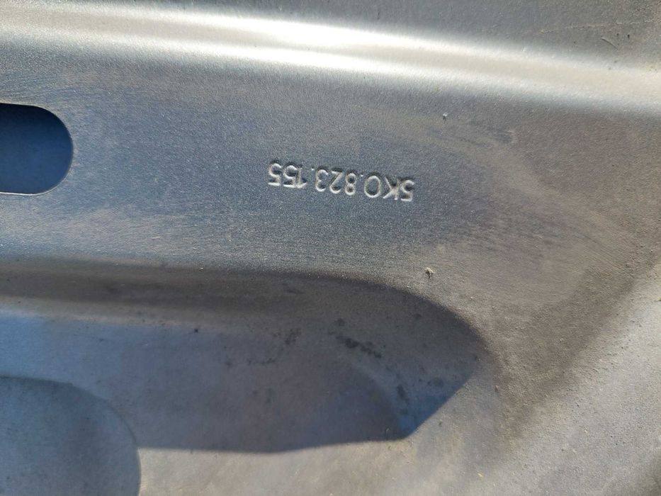 VW GOLF VI 5K0 maska pokrywa silnika