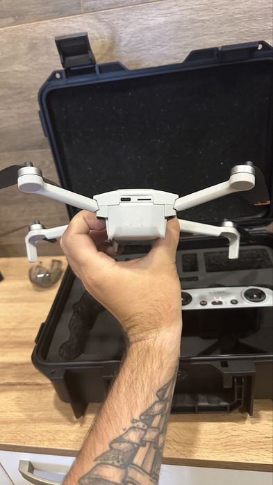 Дрон DJI 3mini ( В комплекті кейс )
