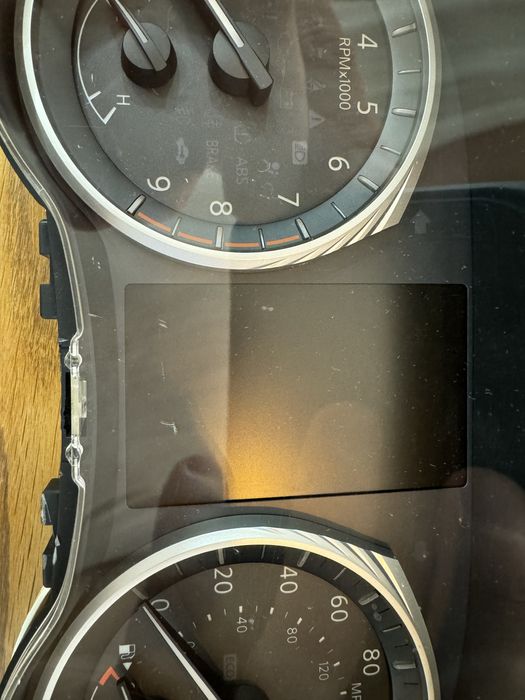 Панель приладів Infiniti Q50 3.0T