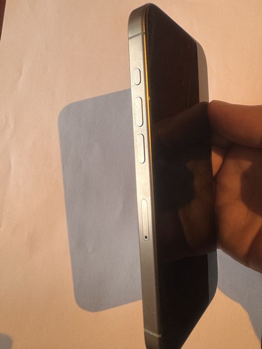 Iphone 15 pro impecável