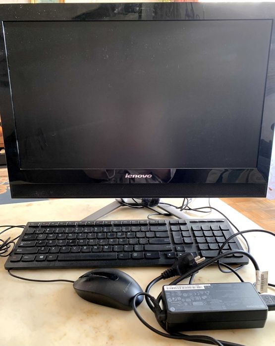 Sprzedam komputer LENOVO C 40-30