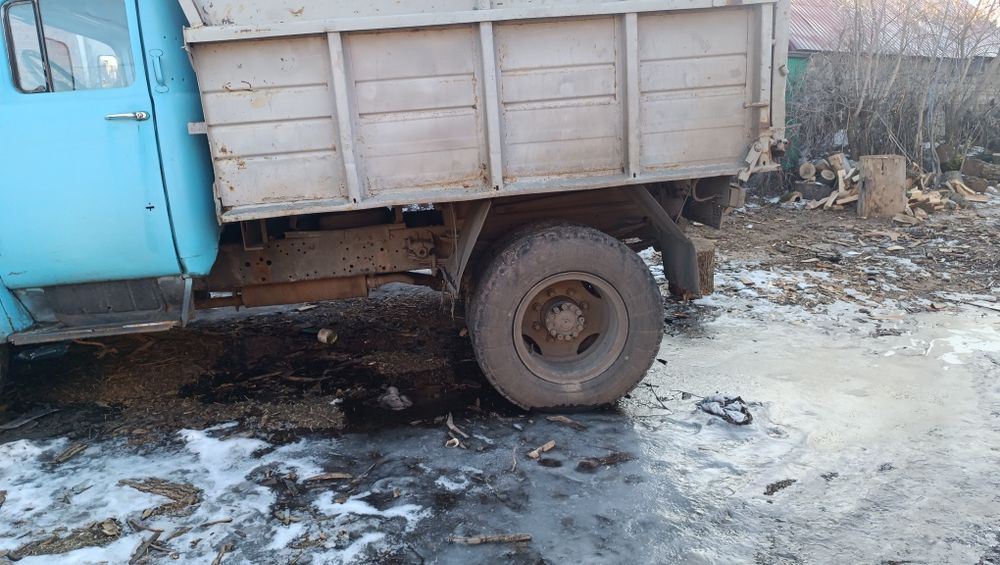 Продам ЗИЛ 130 самосвал