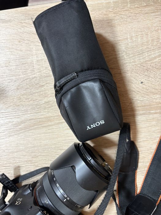 Sony A58 об’єктив 18-135mm SAM спалах Sony HVL-F43M